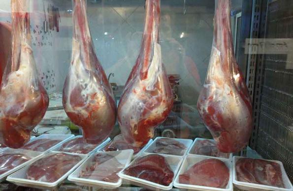 خرید ارزان گوشت شترمرغ بسته بندی